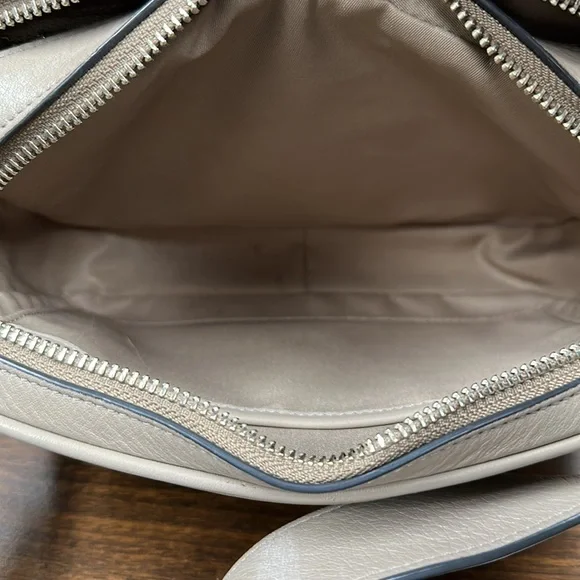 Leatherology Meadow Double Zip Hand Painted Monogrammed “MAH” Camera Bag - Picture 11 of 16